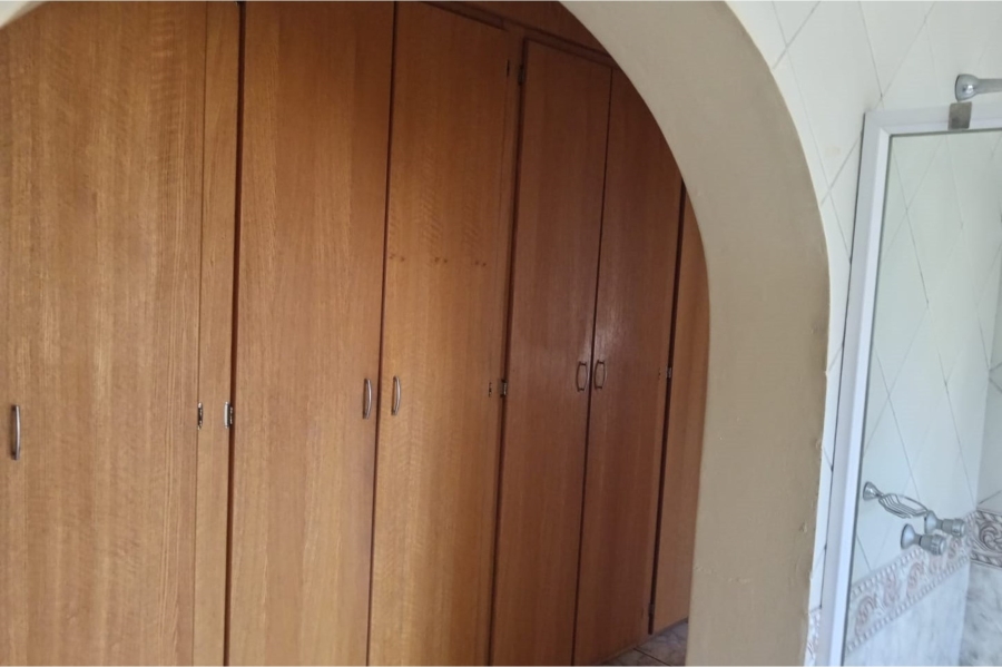 3 Bedroom Property for Sale in Safari Gardens North West